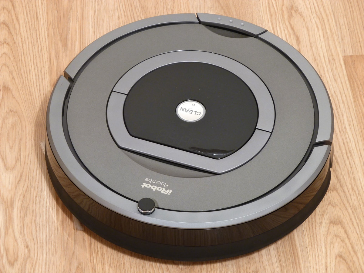 Roomba by iRobot